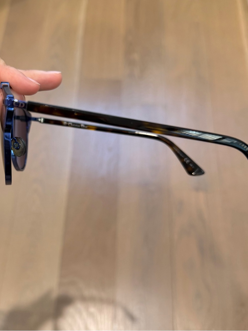 Dior Sunglasses - Picture 2 of 4